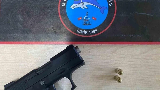 Adana'da 30 yıl hapis cezasıyla aranan hırsız, İzmir Yunusları'na yakalandı