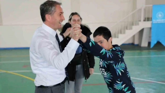 Ağrı'da engelli öğrencilere moral günü