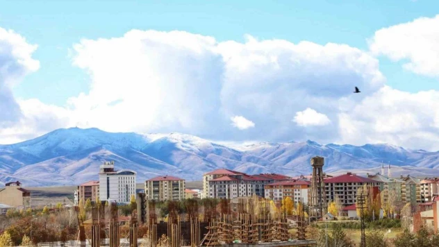 Ağrı'da kar yağışı etkili oldu