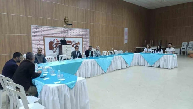 Aile ve Sosyal Hizmetler İl Müdürü Kömürcüoğlu, huzurevi yöneticileri ile bir araya geldi