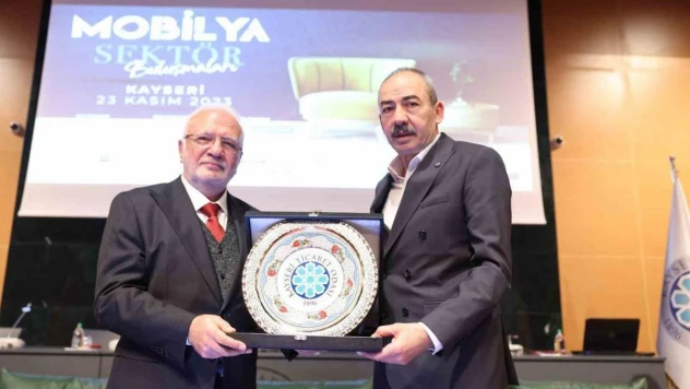 AK Parti Genel Başkanvekili Elitaş: 'Ekonominin bir dengeyle devam etmesi gerekir'