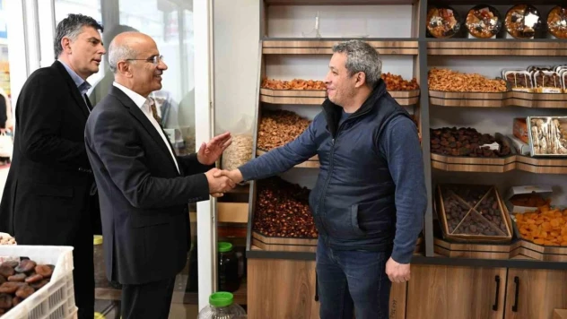 AK Parti Malatya Büyükşehir Başkan Adayı Sami Er'den Esnaf ziyaretleri