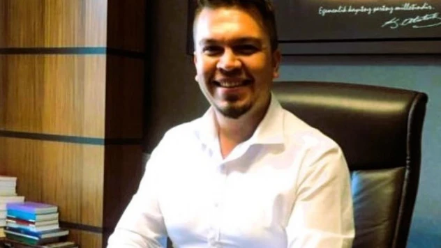 AK Parti'nin Buldan'daki yeni başkanı Özbay oldu