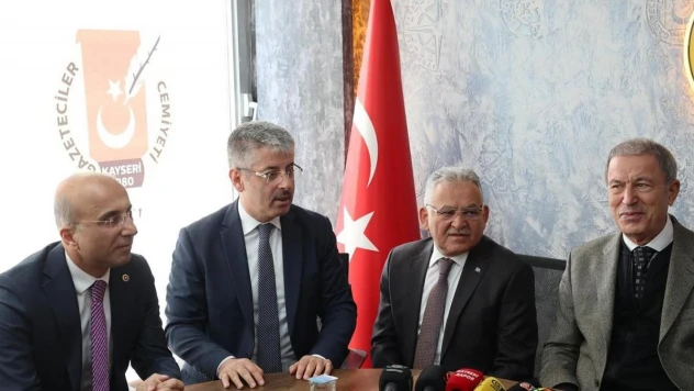 Akar ve Büyükkılıç'tan gazetecilere '10 Ocak' ziyareti