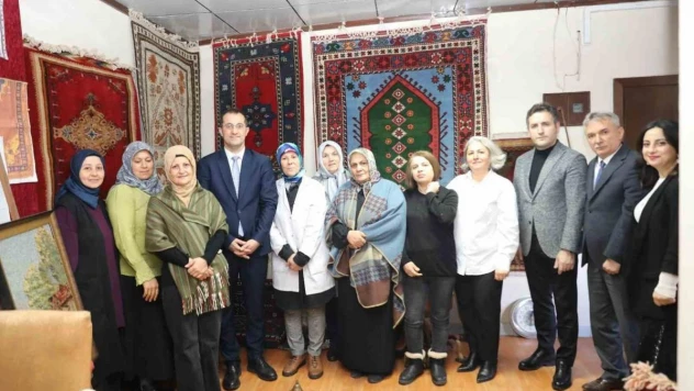 Akçaabat'ın güzelliklerini motiflere işliyorlar