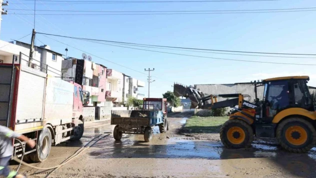 Akdeniz Belediyesi ekipleri vatandaşların yardımına koştu