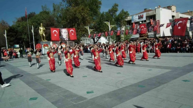 Akşehir'de Cumhuriyet'in 100. Yılı çeşitli etkinliklerle kutlandı