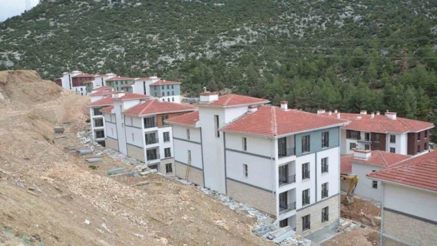 Akseki'de TOKİ 2. Etap çalışmalarının sonuna yaklaşıldı