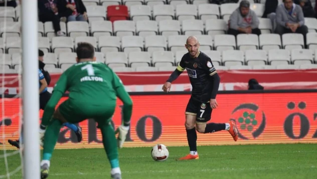 Alanyasporlu Efecan Karaca ligde golle tanışamadı