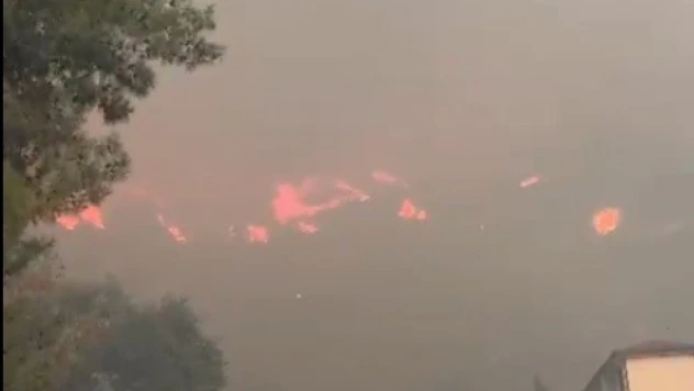 Alevler şifalı içmeler tesisine doğru ilerliyor