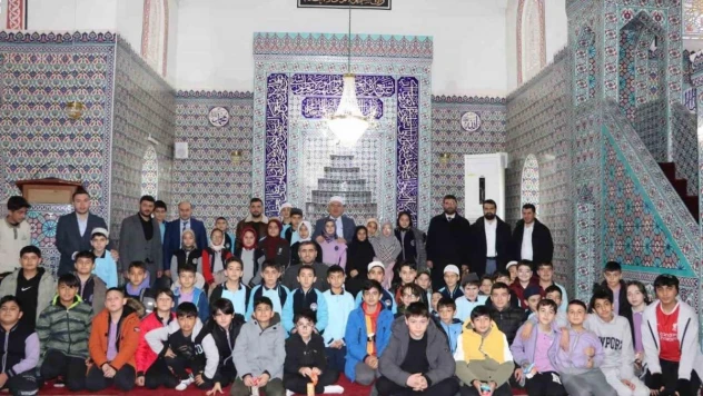 Altunkaya: 'Bayrağımıza sahip çıkın'