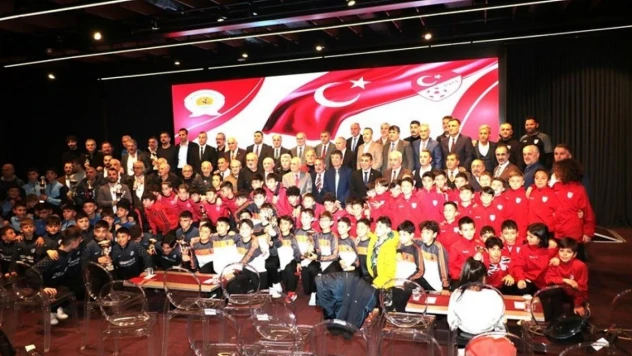 Amatör futbolda ödüller sahibi buldu