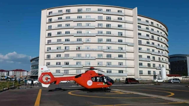 Ambulans helikopter yeni doğan bebek için havalandı