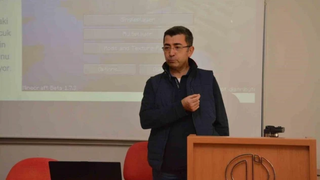 Anadolu Üniversitesi EMYO'dan 'Teknoloji Bağımlılığı' semineri