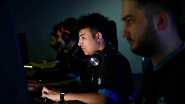 Ankara Büyükşehir Belediyesi'nden e-sporculara destek