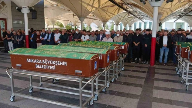 Ankara'da intihar eden şahıs ile öldürdüğü ağabeyi son yolculuğuna uğurlandı