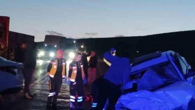 Ankara'da mezarlık ziyareti dönüşü kazada anne ve oğlu hayatını kaybetti