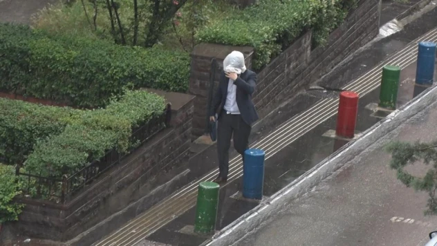 Ankara'da sağanak yağmur başladı