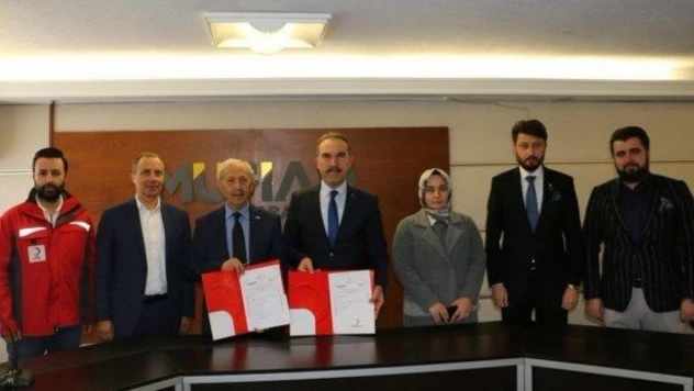 Ankaralı iş adamlarından Filistin'e bebek maması yardımı