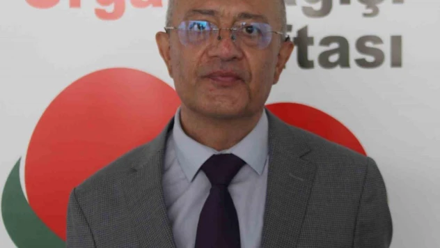 Annesinin böbreği sayesinde hayata tutundu