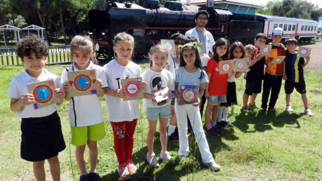 Antalya Bilim Merkezinde öğrencilerin heyecanlı gökyüzü serüveni