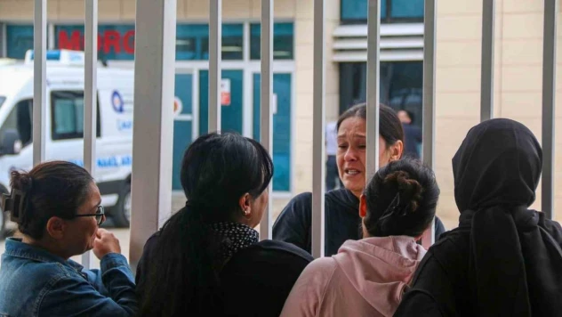 Antalya'da feci kaza iki genci hayattan kopardı, gözyaşları sel oldu