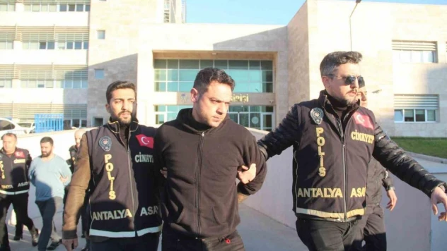 Antalya'da kurye ve baldız cinayeti şüphelisi 3 kişi adliyeye sevk edildi