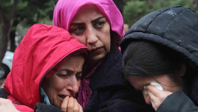 Antalya'da selde hayatını kaybeden Yıldız'a gözyaşları arasında veda