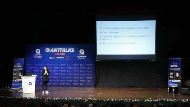 Anttalks'ta Ezo Sunal konuk oldu