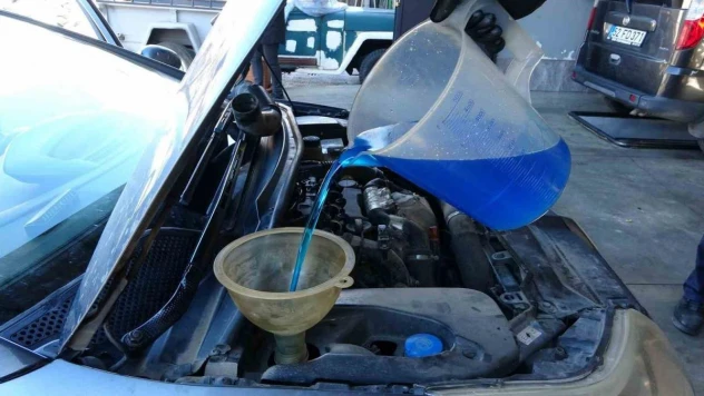 Araçlar için kış bakımı uyarısı: '400 liralık antifriz, büyük masrafların önüne geçebilir'