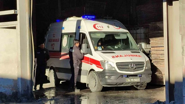 Arnavutköy'de bakım yaparken beton silosuna düşen işçinin cenazesi çıkartıldı