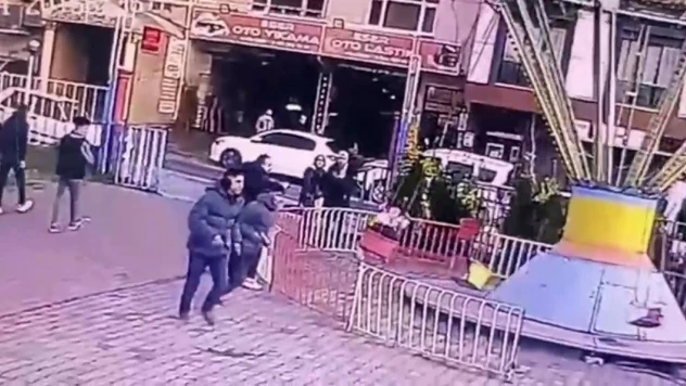 Arnavutköy'de çocukların oyun oynadığı parkta silahlı saldırı: 1 yaralı