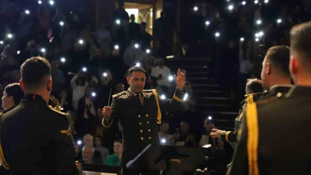 Askeri bandodan 19 Mayıs'a özel konser