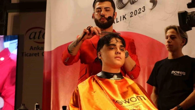 ATO'da erkek berberlere saç kesim eğitimi