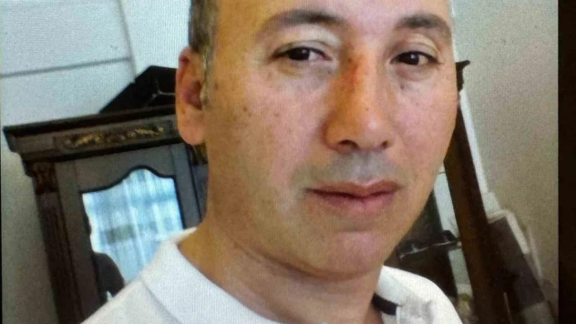 Avcılar'da bir şüpheli, oğlunu bıçaklayarak öldürürken anne ve babasını da yaraladı