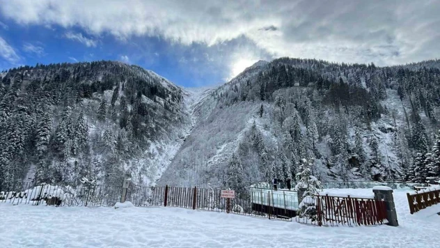 Ayder Yaylası'ndan kartpostallık kar manzaraları