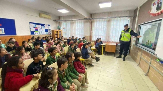 Aydın'da 58 öğrenci 'trafik dedektifi' oldu