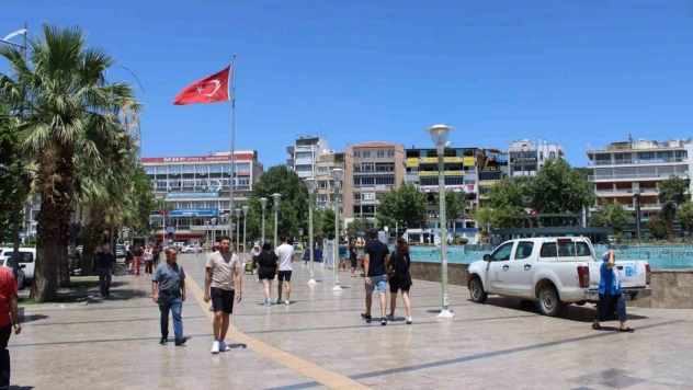 Aydın'ın Efeler'i 21 ili nüfusuyla solladı