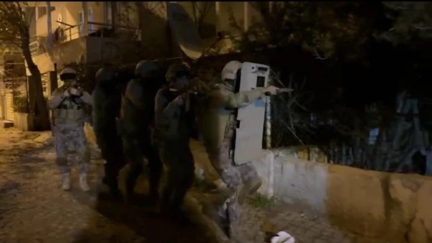 Ayvalık'ta polisten 'Narko Güç' harekatı