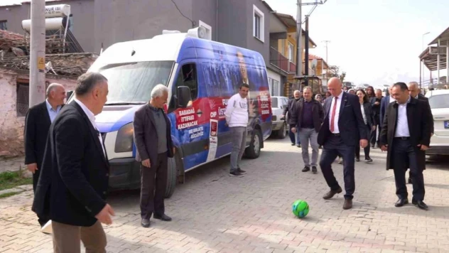 Babadağ'da adaylar birbiriyle futbol oynadı