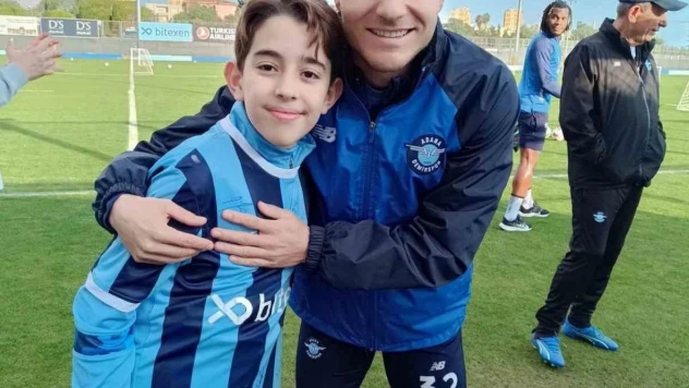 Babası katledilen Demir Güdük'ü Adana Demirspor kulübü ve taraftarları unutmadı