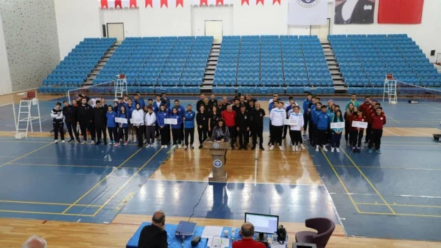 Badminton Süper Lig müsabakaları açılış programıyla başladı