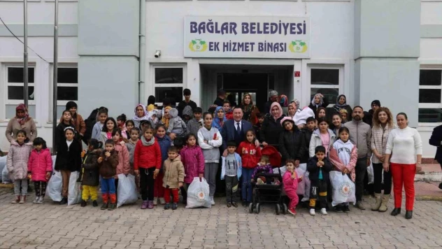 Bağlar ilçesinde 11 ayda 3 bin 152 çocuğa giysi desteği sağlandı