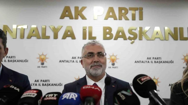 Bakan Işıkhan: 'Gazzelilerin yalnız olmadığını dünyaya ilan etmeye devam edeceğiz'