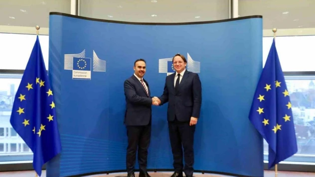 Bakan Kacır'dan AB'ye Gümrük Birliği ve vize serbestisi mesajı