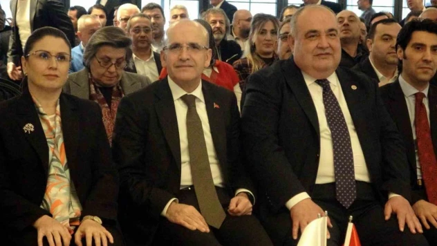 Bakan Şimşek, Bartın'da iş adamları, esnaf ve STK temsilcileriyle buluştu