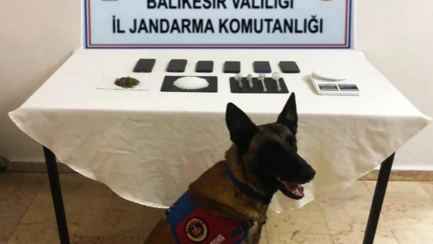 Balıkesir'de 5 şahsa uyuşturucu operasyonu