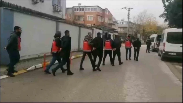 Balıkesir'de 6 aranan şahıs yakalandı