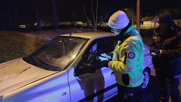 Balıkesir'de emniyet hapis cezası bulunan 25 şahsı yakaladı