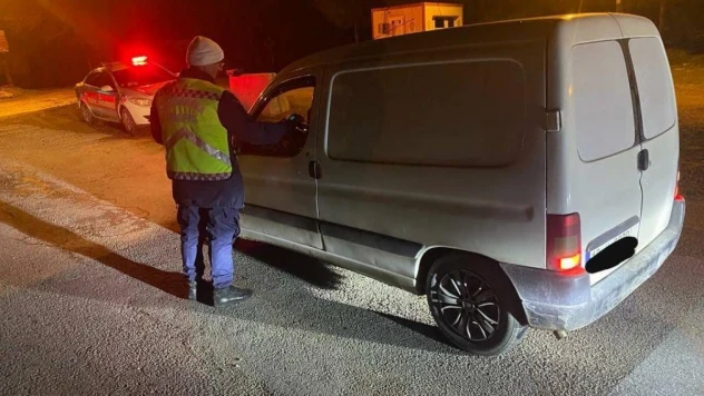 Balıkesir'de jandarma 8 aranan şahsı yakalandı